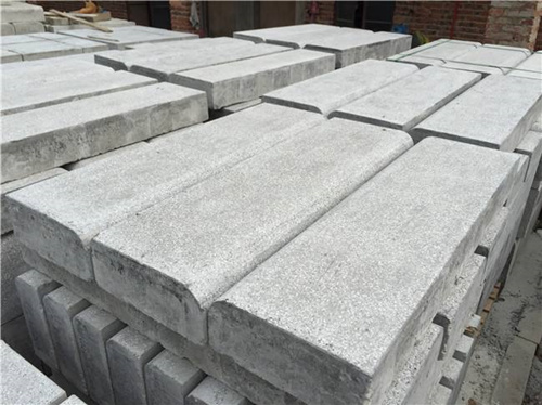 廣州水泥側(cè)石如何施工安裝