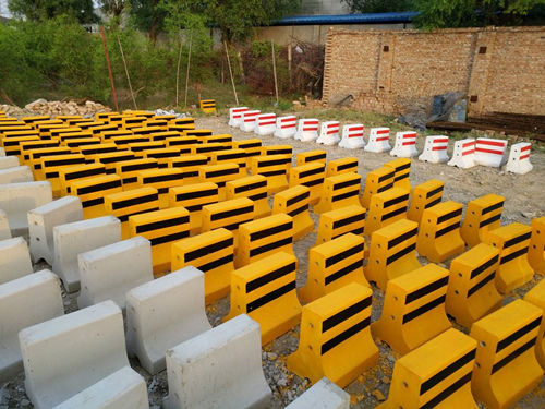 佛山水泥墩在炎熱夏季降溫有哪些方式