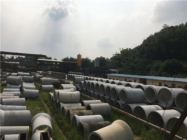 混凝土頂管(圖6) 廣州邦堅(jiān)混凝土頂管生產(chǎn)基地(二)