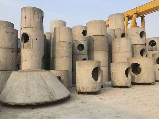 生產(chǎn)基地的混凝土檢查井