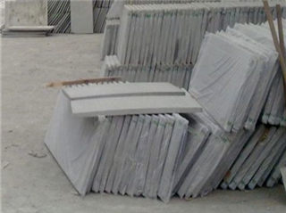 電纜溝蓋板(圖4) 廣州邦堅(jiān)待出廠的電纜溝蓋板